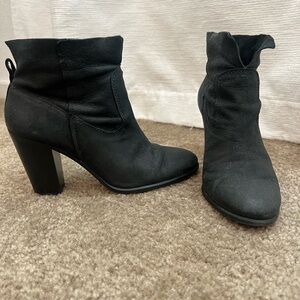 Vince Camuto distressed Ankle Bootie